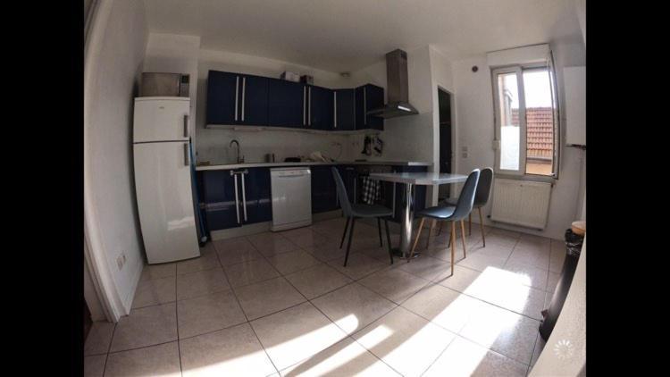 Appartement Avec Terrasse Salle De Sport Et 3 Chambres Metz Luaran gambar